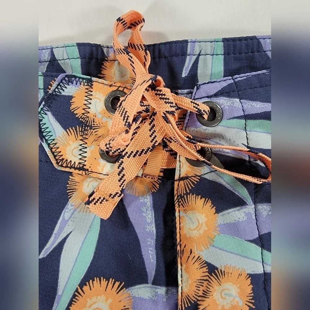 PATAGONIA Stretch Planing Pocket Boardshort Swim Sport Shorts Floral Womens 6 - Picture 3 of 13
